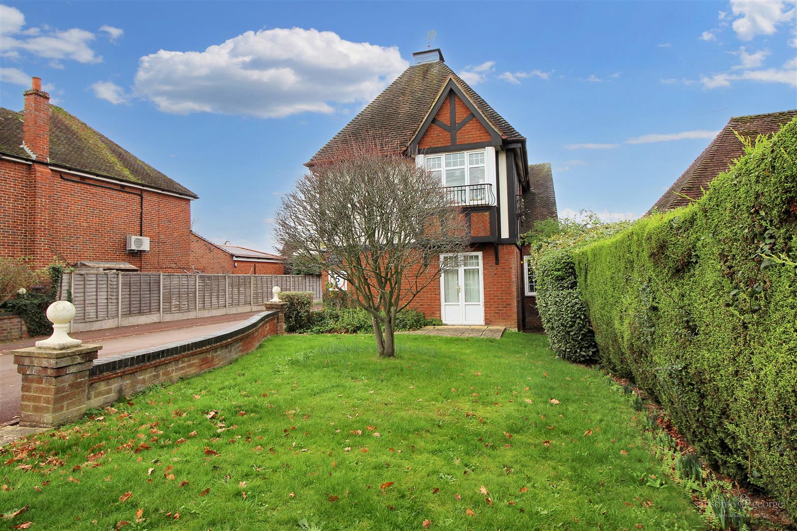 Park Lane, Tilehurst, Reading